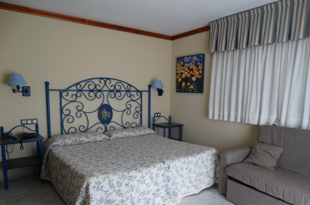 Hotel Los Juncos Noja Exterior photo